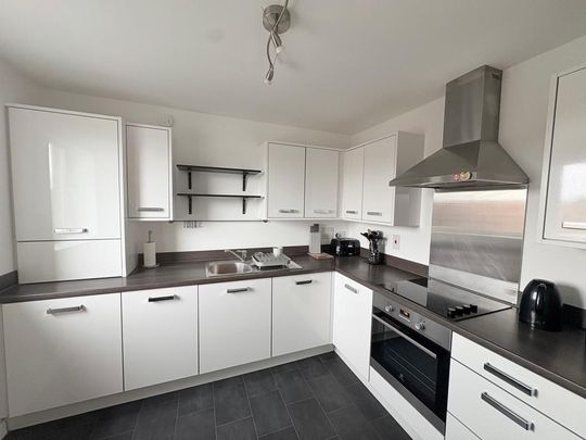 2 bedroom flat to rent - Photo 1