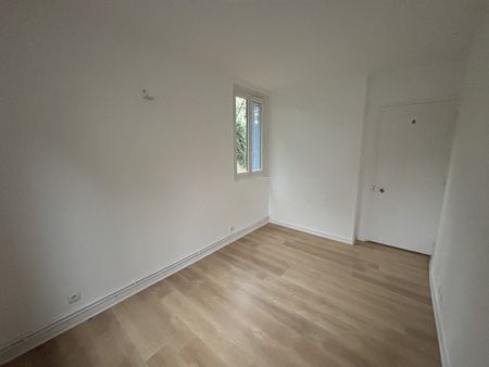 APPARTEMENT T2 NON MEUBLÉ - PROCHE TOUTES COMMODITÉS - Photo 4