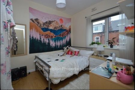 5 Bedroom Student House Hyde Park Leeds - Photo 3