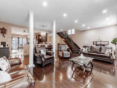 For Lease - 8 Mastwood Crescent, Toronto, Ontario - Photo 2