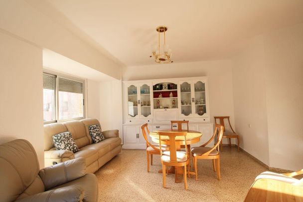 Spacious and Bright Apartment for Rent - Photo 1