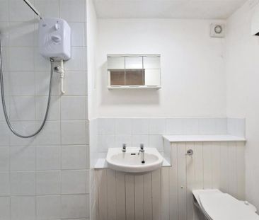 Studio to rent - Photo 6