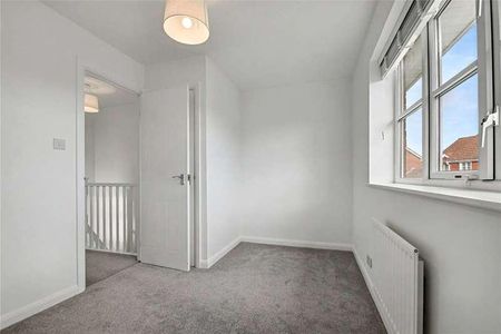 Trevithick Close, Worcester, Worcestershire, WR4 - Photo 5