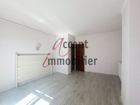 Appartement T4 avec jardin et piscine, - Photo 3