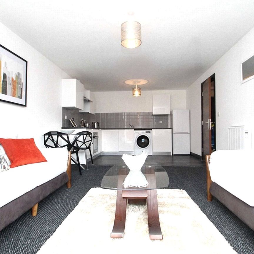 San Court, 33 Wilmslow Road, Manchester, Greater Manchester, M14 5EB - Photo 1