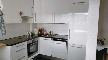 3½ Zimmer-Wohnung in Studen (BE), möbliert, auf Zeit - Photo 2