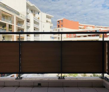 Location Appartement 2 pièces MARSEILLE 8ème - Photo 4