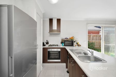 25 Portman Avenue, Harkness VIC, Belconnen - Photo 3