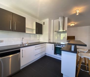 Location Appartement 3 pièces 76m² ANNECY LE VIEUX 74940 - Photo 4