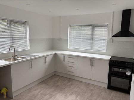 2 bedroom apartment to rent - Photo 5
