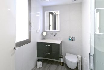 425 Villamartin Paradise