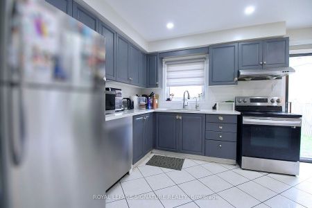 For Lease - 5125 Salishan Circle, Mississauga, Ontario - Photo 4