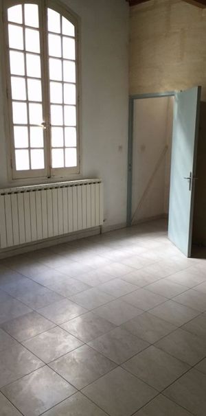 Arles coeur Roquette, maison de ville de 72m², - Photo 1