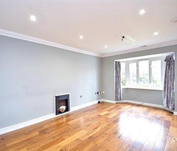 Five Fields Close, Watford, WD19 - Photo 1