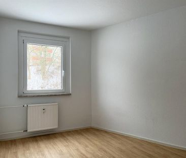 Familienfreundliche 4-Raum-Wohnung mit sonnigem Balkon - Photo 6