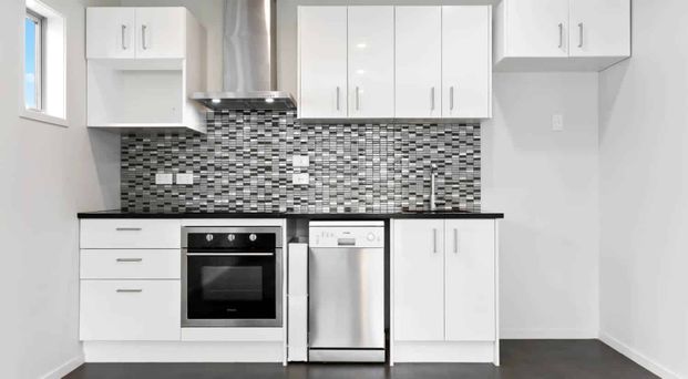 One bedroom unit in Panmure - Photo 1