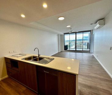 Varsity Lakes Living at Its Finest: 2-Bedroom Apartment in the Hear... - Photo 1