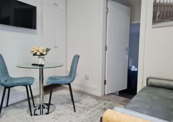 1 Bed Flat, Harrow Road, NW10 - Photo 1