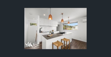 Executive Townhouse - Photo 2