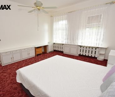 Pronájem bytu 2+1 92 m² - Fotografie 4
