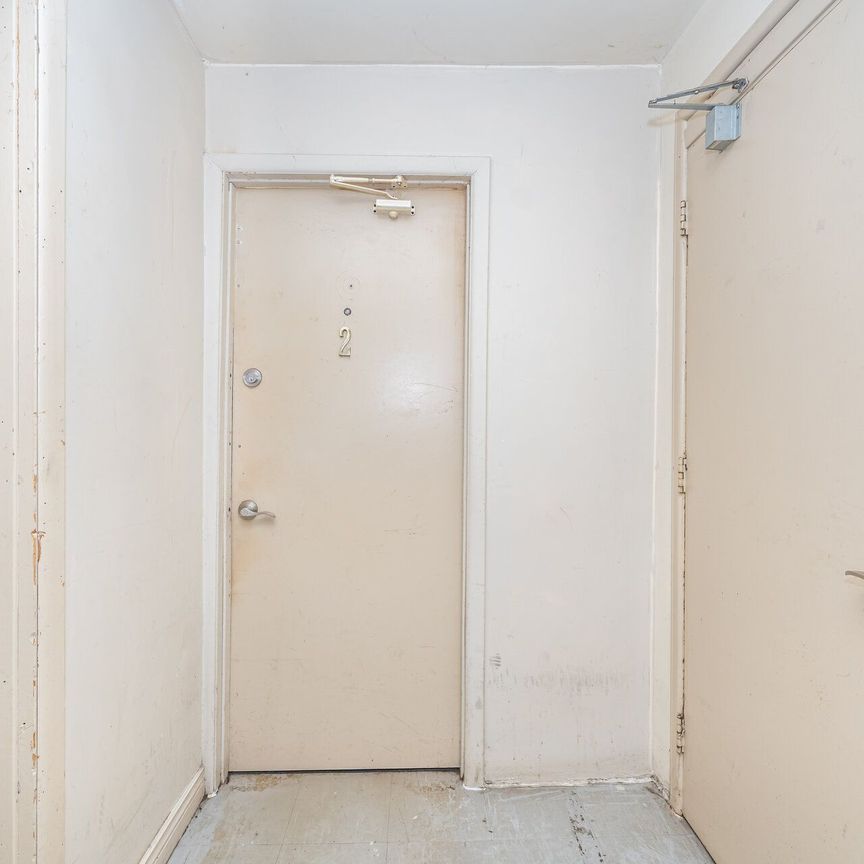 For Lease - 2144 Lilnan Court Unit# 2, Burlington, Ontario - Photo 1