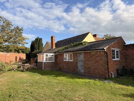 1 bedroom cottage to rent - Photo 5