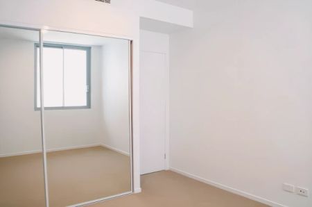 1Bedrooms, 1Bathrooms - Photo 4