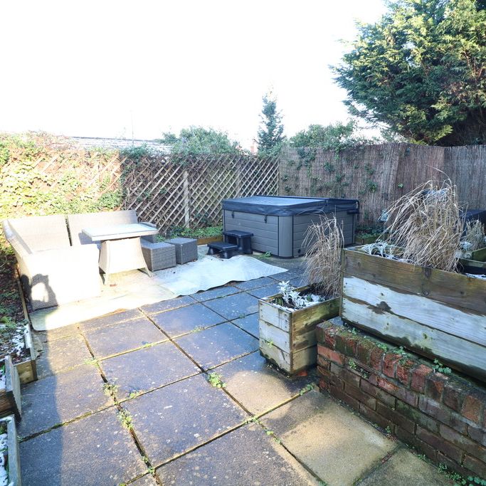 Guildford Road, Westcott, Dorking, RH4 - Photo 1