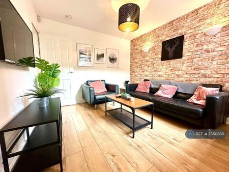 3 bedroom terraced house to rent - Photo 3