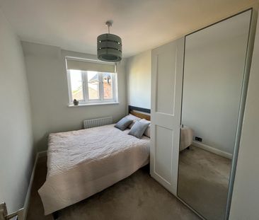 Room in a Shared Flat, Sir Cyril Black Way, SW19 - Photo 3