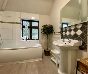 1 bedroom in a house share to rent - Photo 6