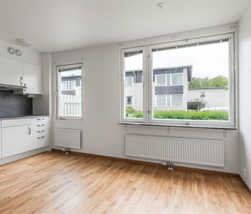 Kvinnebyvägen 14 - Photo 1