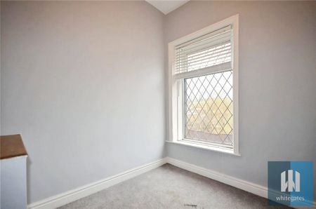 Huddersfield Road, Mirfield, West Yorkshire, WF14 - Photo 4