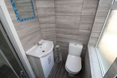 Kenmure Place, PRESTON, Lancashire PR1 6DD - Photo 3