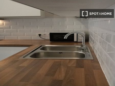 barcelona, Catalonia 08010 - Photo 5