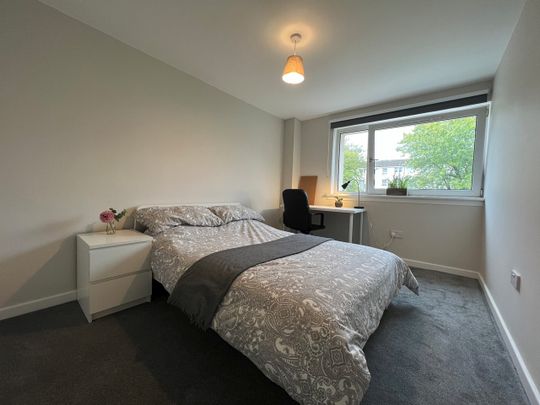 3 Bed Maisonette, Wyndford Road Hmo Licensed, G20 - Photo 1