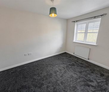 3 bedroom end of terrace house to rent - Photo 6