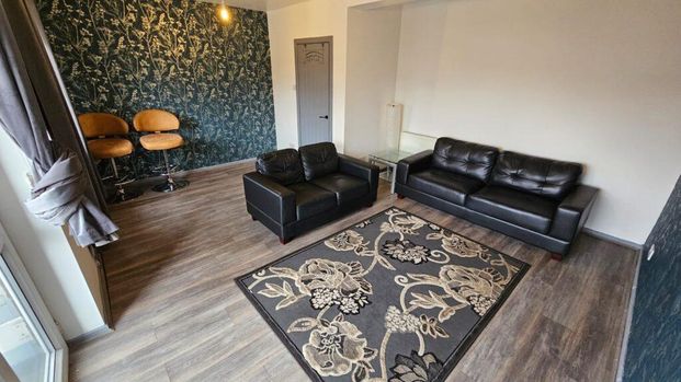 3 bedroom terraced house to rent - Photo 1