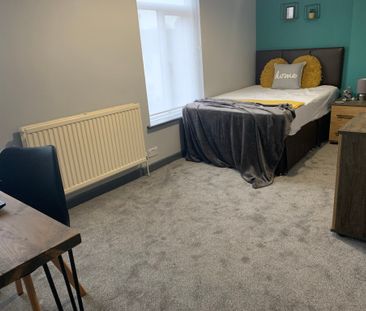 BEDROOM 5 – MEDIUM DOUBLE - Photo 4