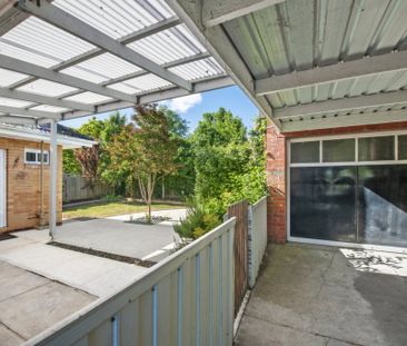 Modern Living in Sought after Newington - Photo 4