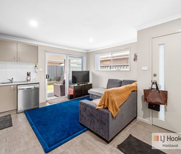 "Low-maintenance Living" - Photo 2