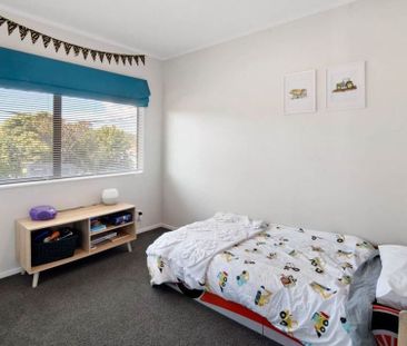 Family-Friendly Birkdale Townhouse with Sunny Gard - Photo 4