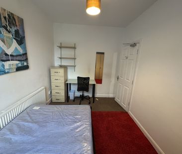 Fourth Avenue, Tang Hall - P1887 - Photo 6