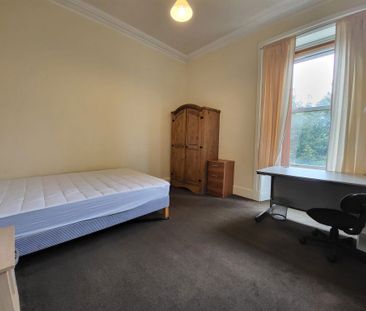 GR Garland Place, Dundee - Photo 2