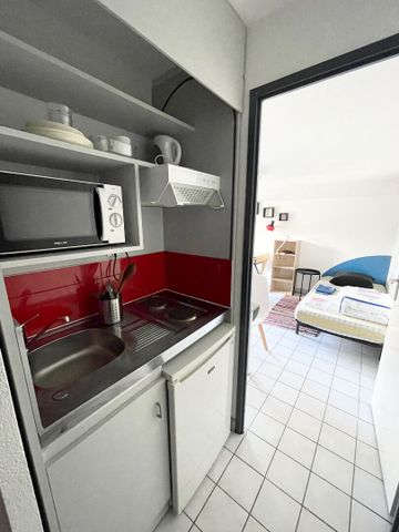 Location Appartement 1 pièce 18m² - Photo 2