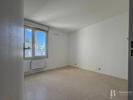 Rental Apartment La Celle-Saint-Cloud - Photo 5