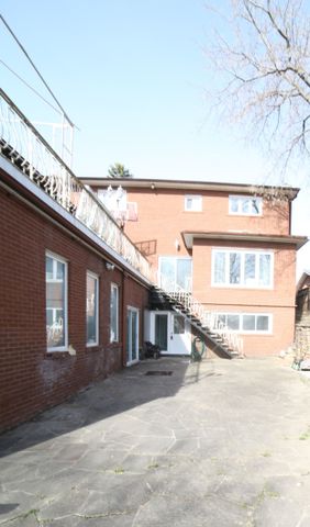 For Lease - 46 Grovetree Road Unit# Walkout Basement, Toronto, Ontario - Photo 4