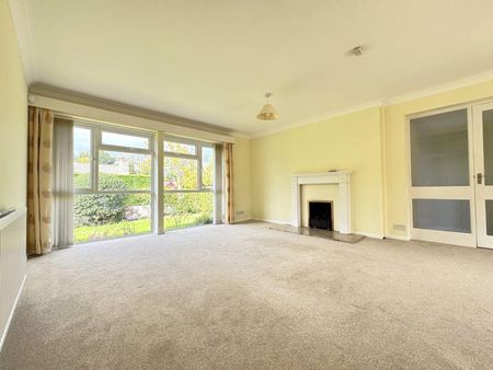 3 bedroom detached bungalow to rent - Photo 4