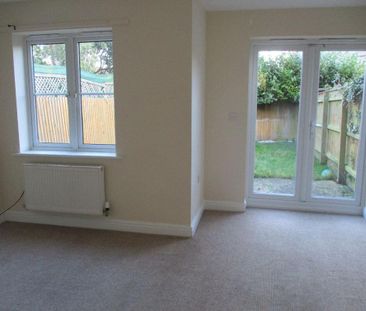 3 bedroom terraced house to rent - Photo 1
