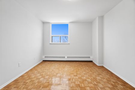 For Lease - 105 Rowena Drive Unit# 403, Toronto, Ontario - Photo 3